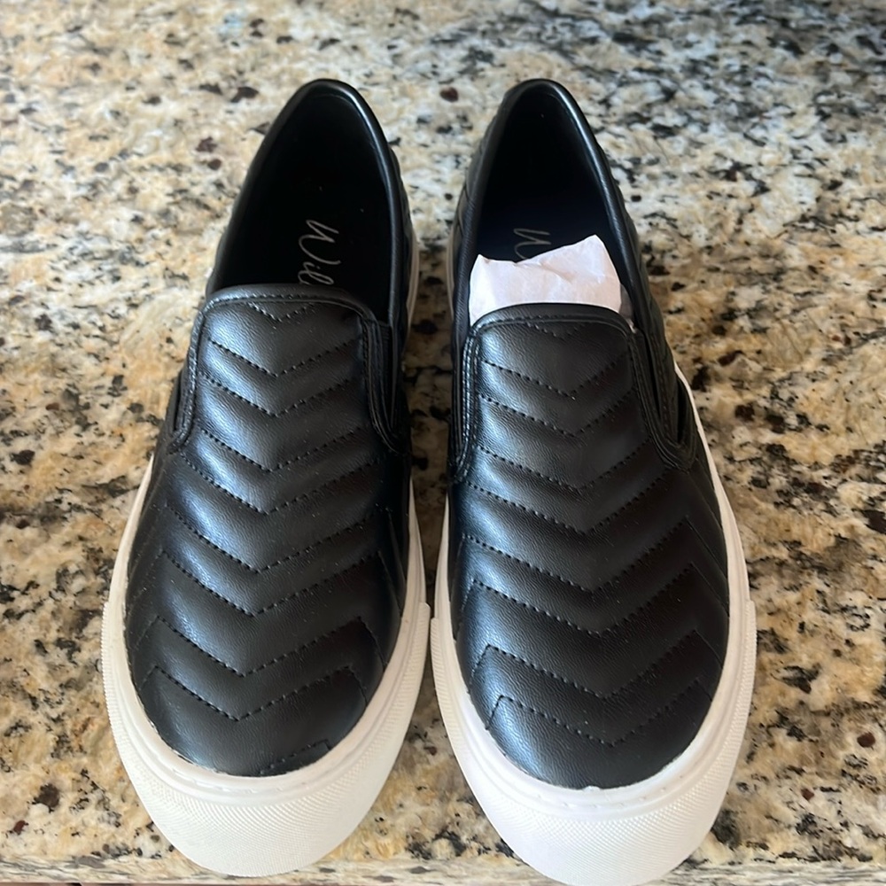 Black Sneakers